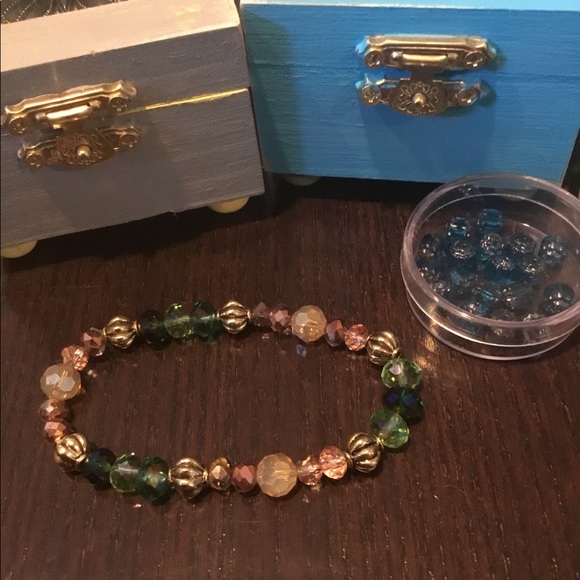 Beautiful handmade glass & metal bracelet.. - Picture 4 of 4